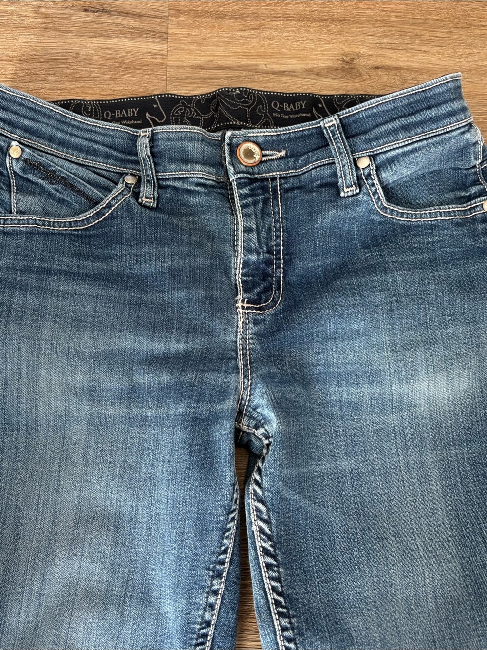 Q-baby Wrangler 7/8 x 32 WRQ25ST women’s jeans. Preloved. Med Rise. See info: - Picture 4 of 12